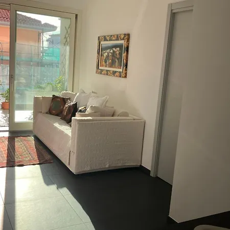 Elegante Fronte Апартаменты *